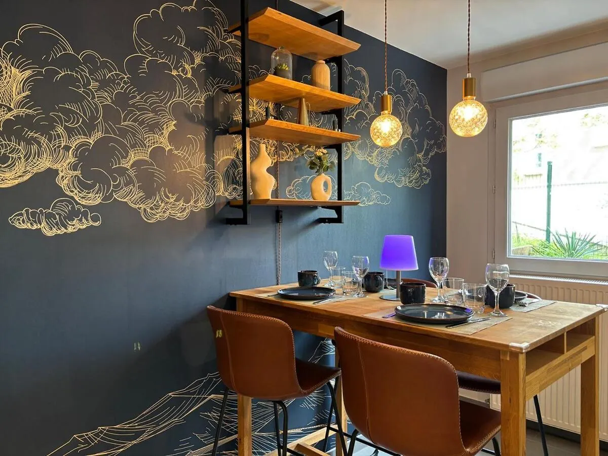 Retro-Chic Elegance With Terrace Near Tramway Apartment Saint-Priest