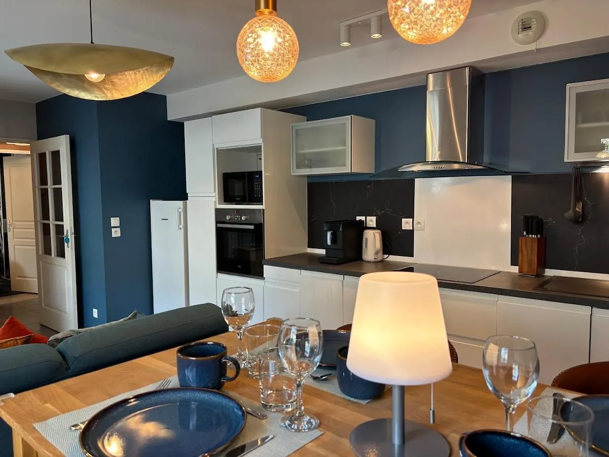 Retro-Chic Elegance With Terrace Near Tramway Apartment Saint-Priest