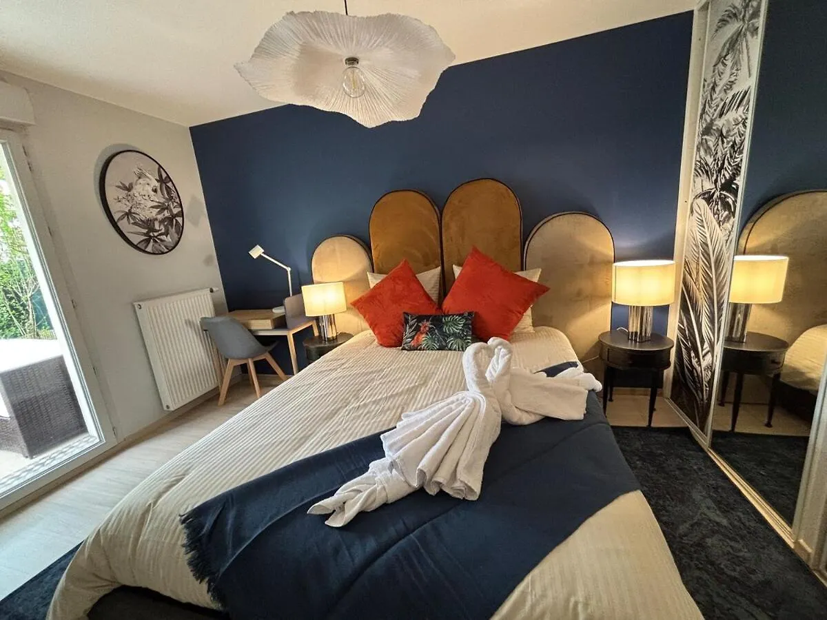 Retro-Chic Elegance With Terrace Near Tramway Apartment Saint-Priest  0*, Saint-Priest (Rhone) France