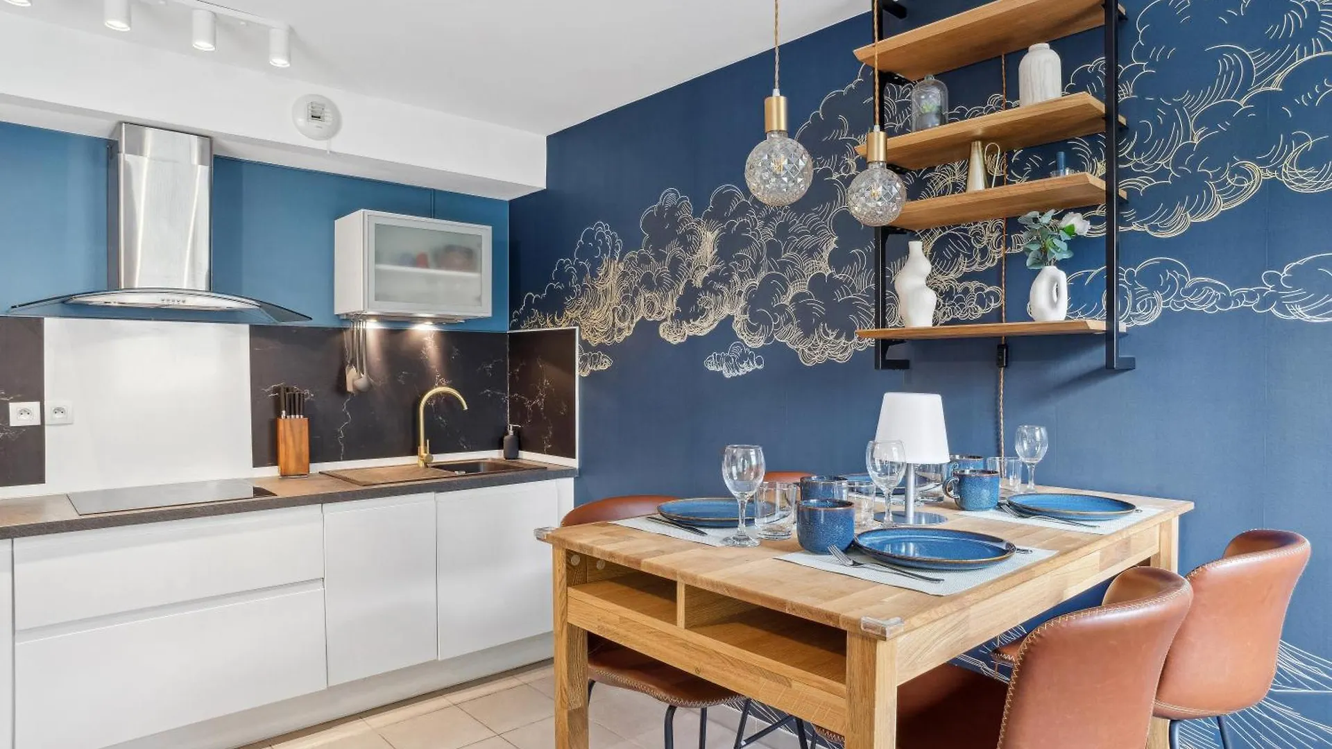 Retro-Chic Elegance With Terrace Near Tramway Apartment Saint-Priest   Saint-Priest (Rhone)