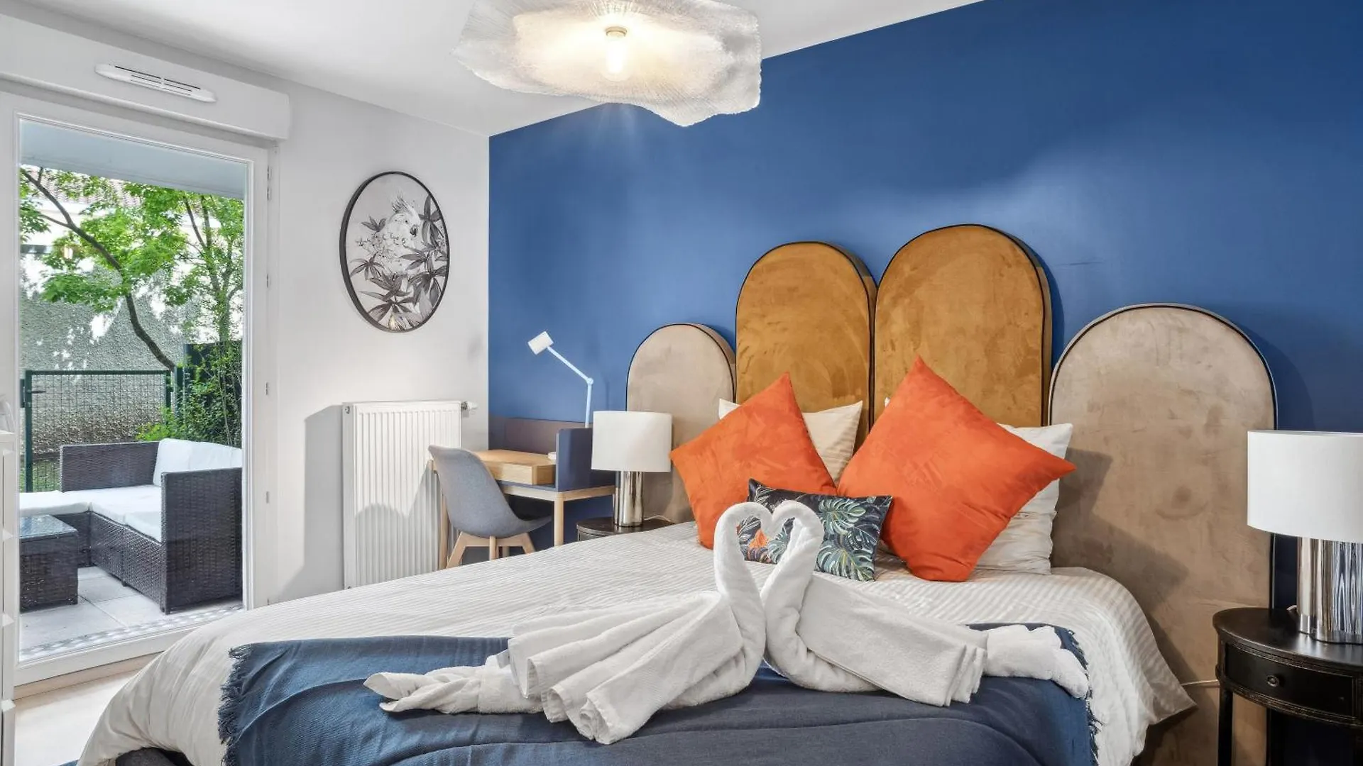 Retro-Chic Elegance With Terrace Near Tramway Apartment Saint-Priest  0*, Saint-Priest (Rhone) France