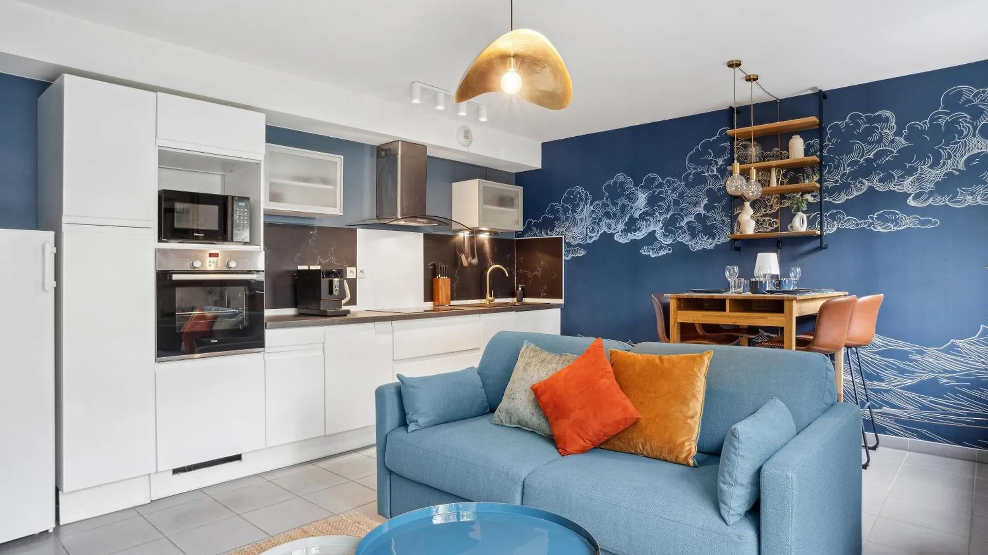 Retro-Chic Elegance With Terrace Near Tramway Apartment Saint-Priest